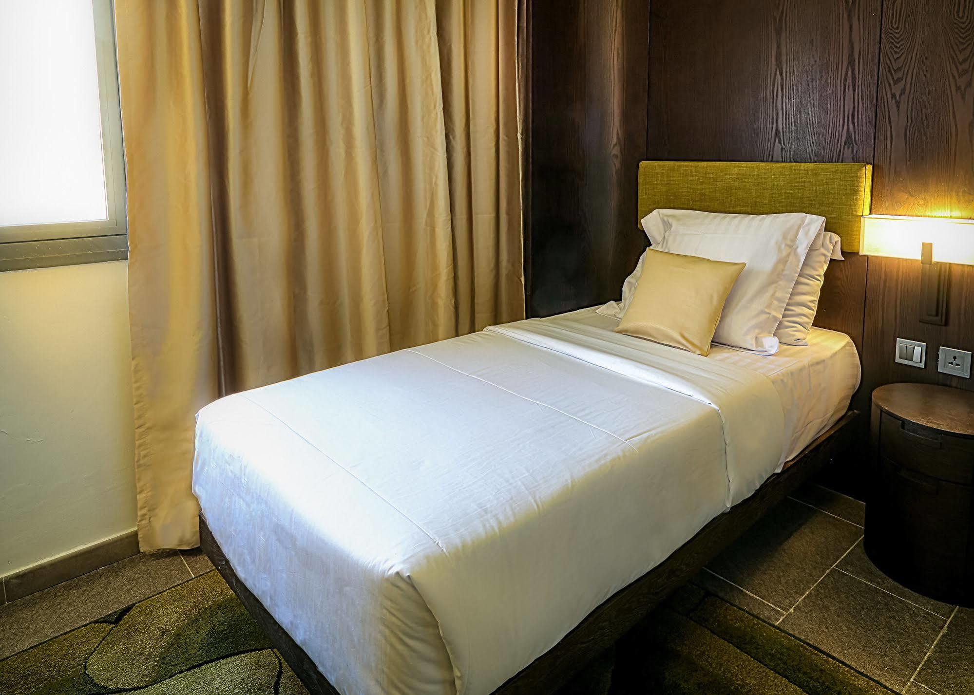 Azalai Hotel ヌアクショット エクステリア 写真
